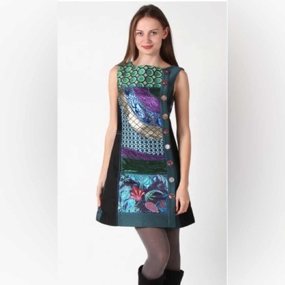Disigual women’s size 40  artsy sleeveless heavy peacock print patch‎ work dress